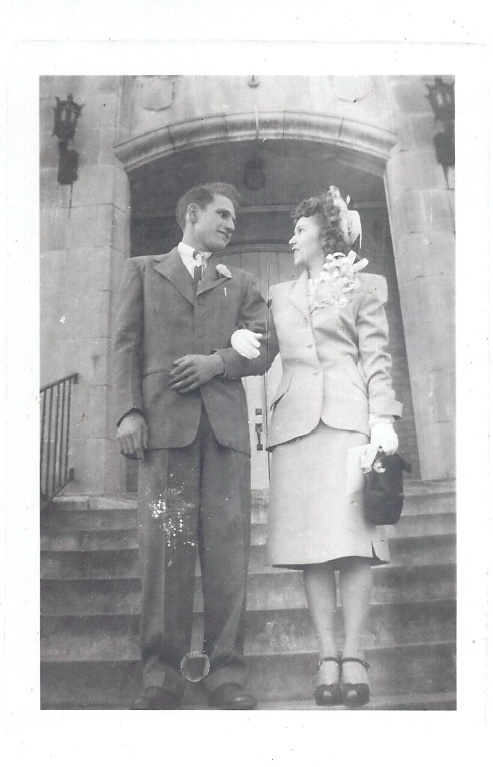 MOM AND DAD WEDDING DEC 20 19470001